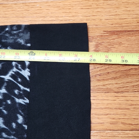 Cache Animal Print Sweater - Picture 7 of 17